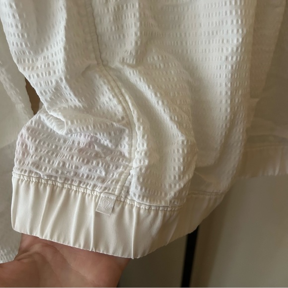 Lululemon Pack Light‎ Bomber Cropped Jacket Cinch White Packable Zip Up Size 2 - Picture 10 of 14
